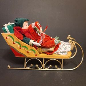 Christmas Around the‎ World Children in Sleigh Music Box Vintage